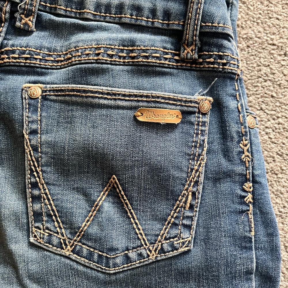 Wrangler Women's Classic Blue Boot Cut Jeans